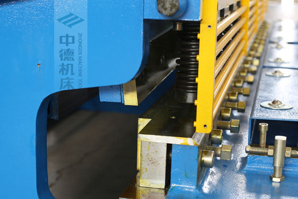 ZDS-632選用上海優質刀片，使用壽命更長.jpg